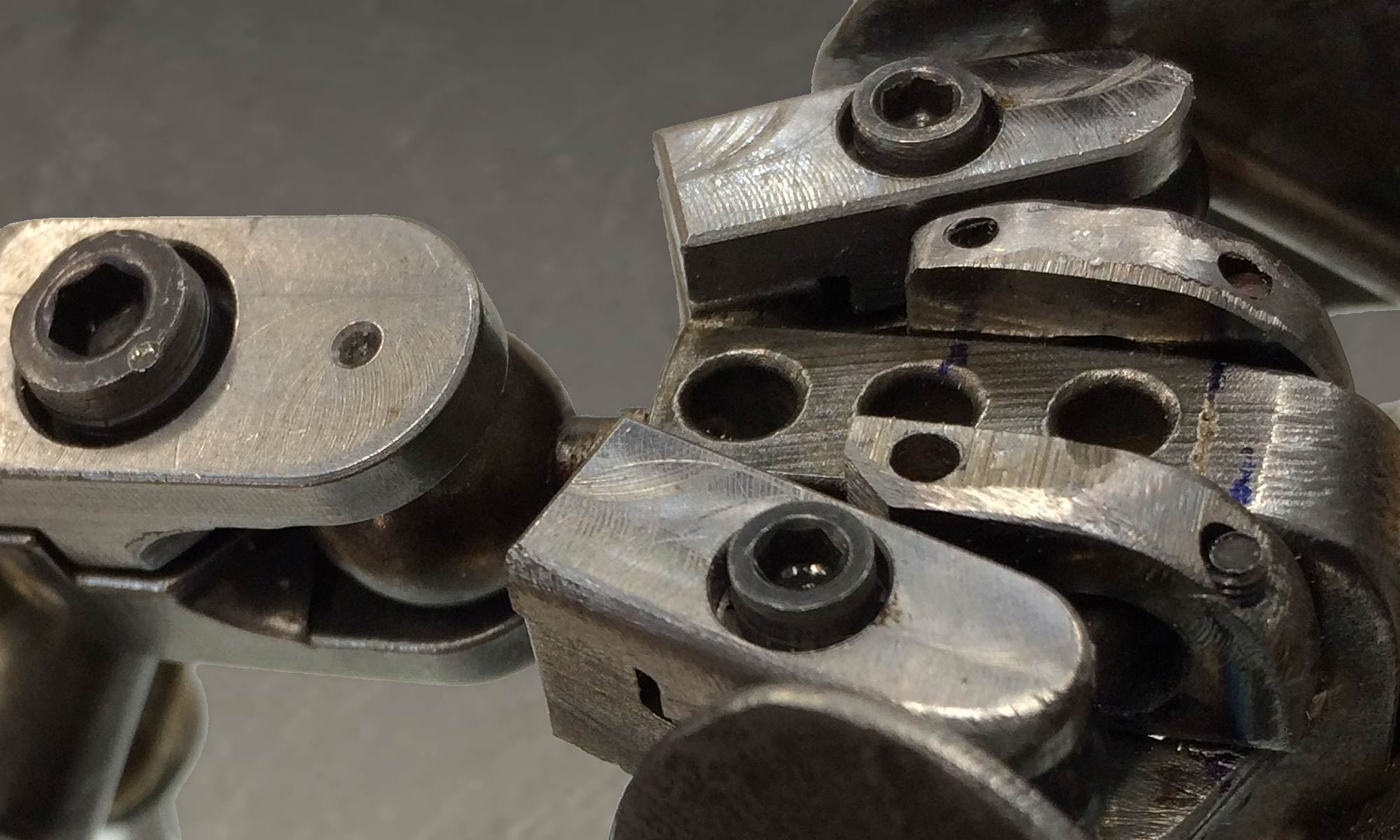 stop-motion puppets, model making, props, sculptures @ Brussels